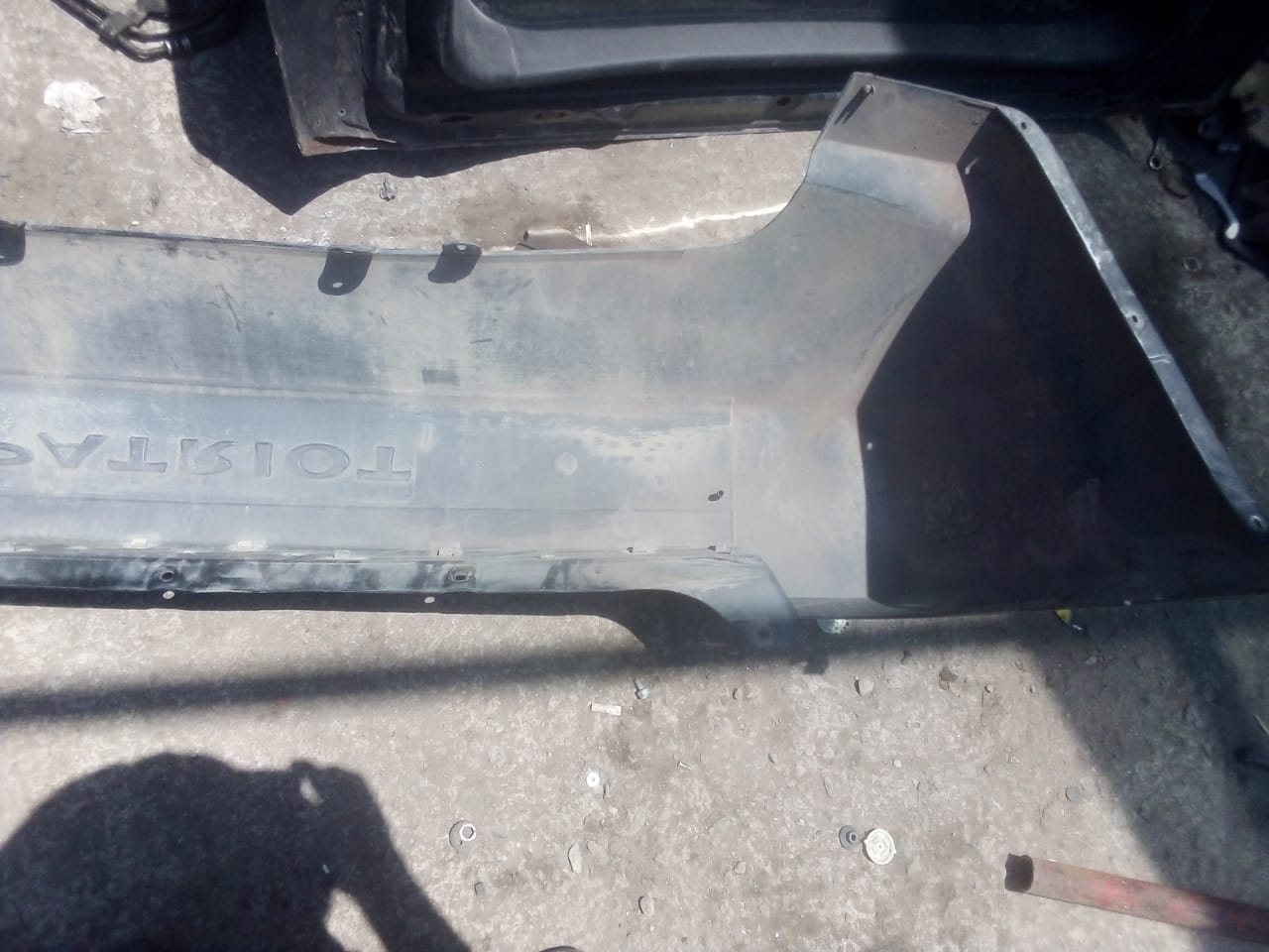 PARACHOQUES POSTERIOR PATRIOT 2007 AL 2010